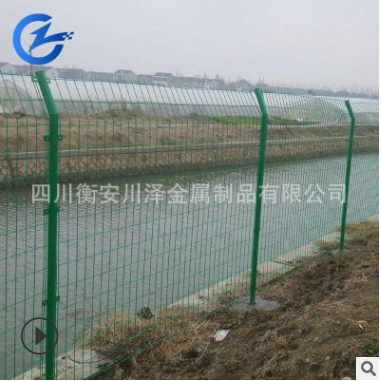 厂家供应公路双边丝护栏网 果园养殖圈地隔离铁丝围栏网 量大优