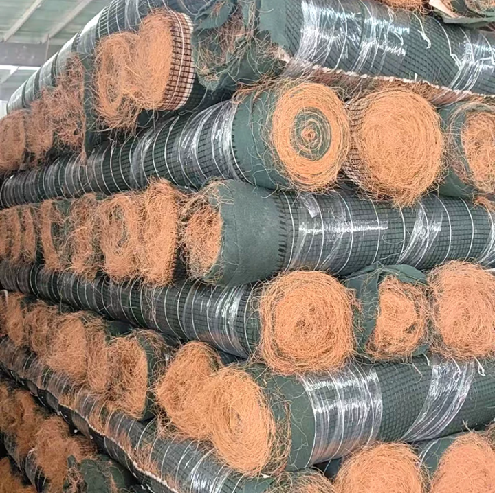 椰丝毯护坡植物纤维毯带草籽河道矿山公路生态毯绿化抗冲植生草毯