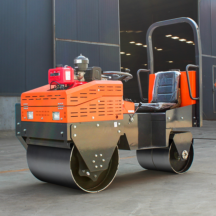 1吨小型压路机柴油 驾驶式双轮振动压实机 山东压路机厂家