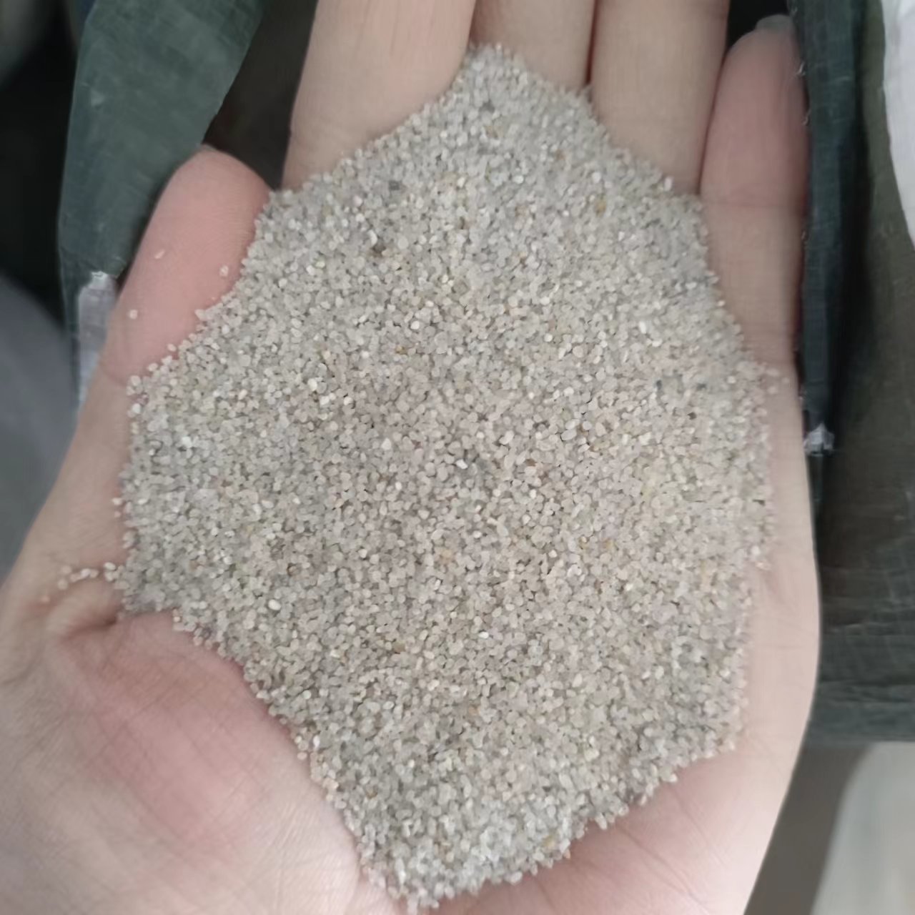 海沙圆粒沙厂家批发儿童玩乐圆粒沙 污水处理幼儿园室内圆粒砂