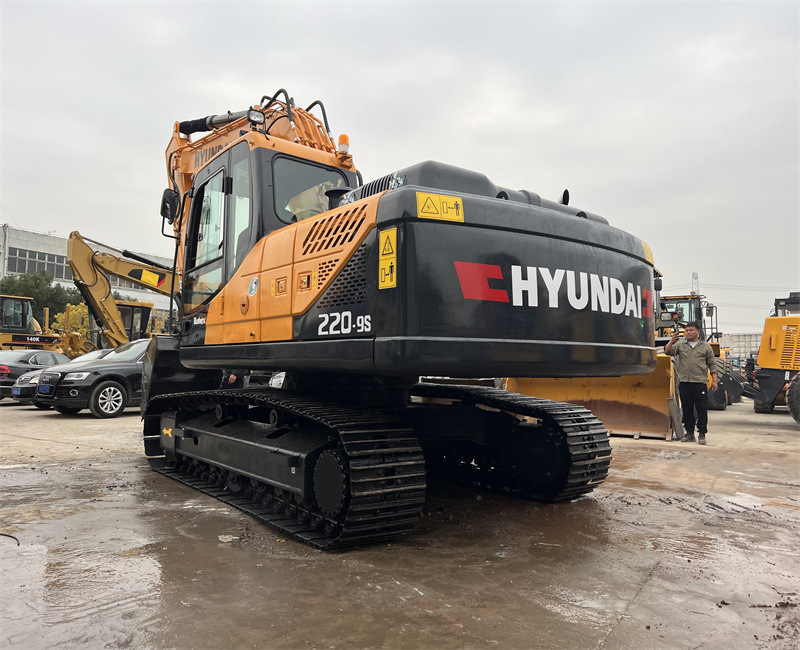 海外直销二手现代220-9 305-9 225-9 挖掘机