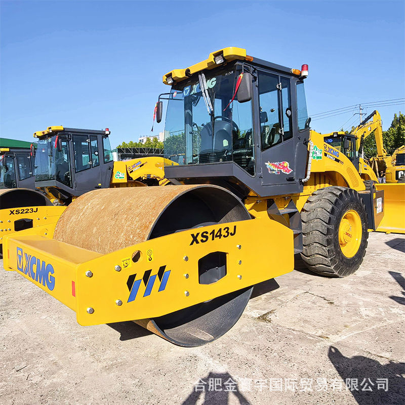 徐工123J双驱震动压路机徐工XS223J压土机可拆卸两用道