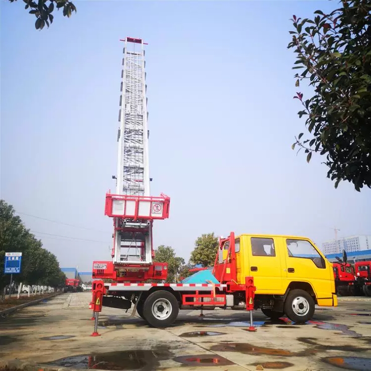 云梯上料车32米36米登高车 装修用料市政维修高空作业车