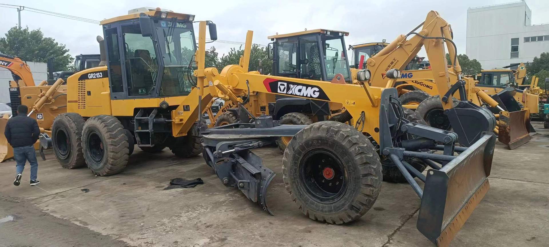 大型平地机外贸直供7/9成新卡特140H 徐工180 /GR