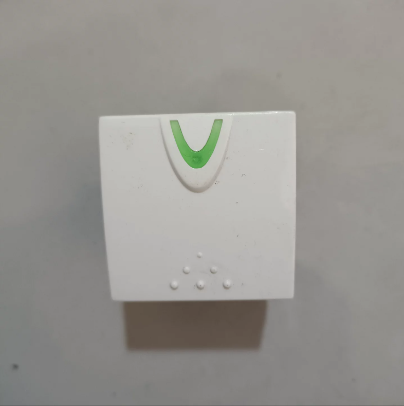 高档暗装118型双控开关芯万能插座芯明装86灯座开关插座面板