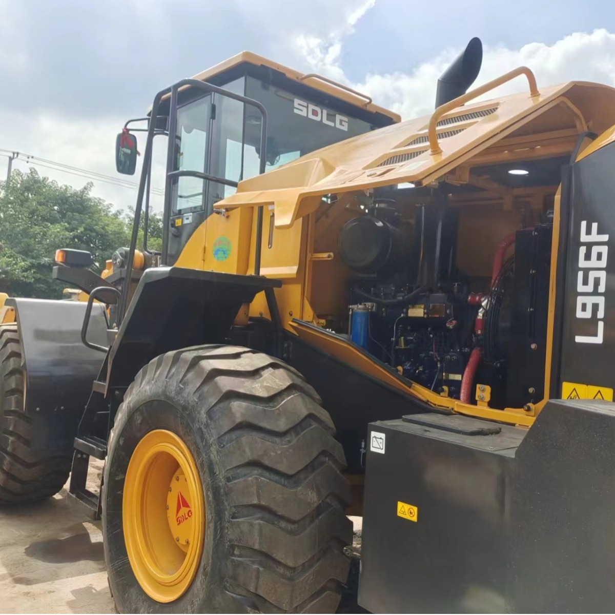 山东临工SDLG九成新LG956装载机50装载机二手前卸式轮