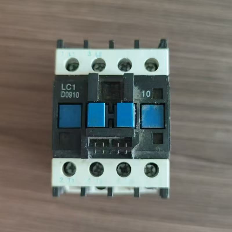 厂家直销各类交流接触器，直流接触器系列