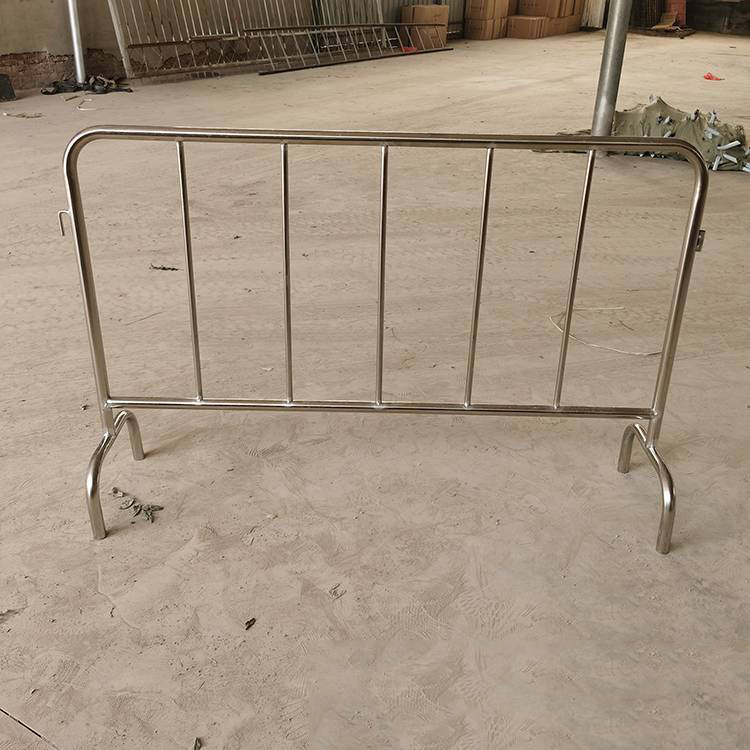 市政道路商场学校临时防护移动不锈钢铁马护栏 道路安全隔离栏