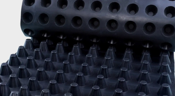 排水板生产厂家干货分享：排水板抗压强度要求